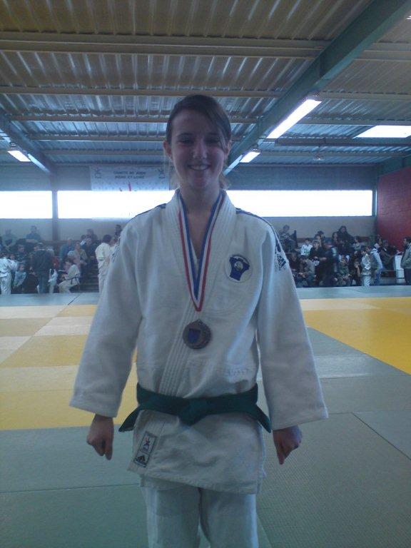 M&eacute;gguy M&eacute;daill&eacute;e de Bronze - 48kg